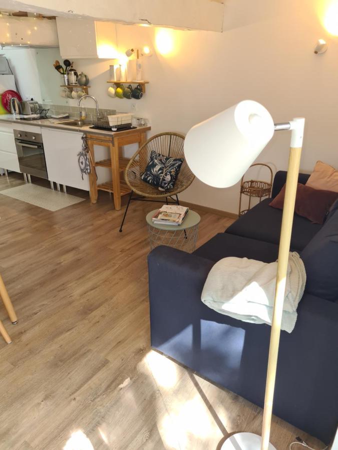 Charmant Logement A La Campagne Gazaupouy Exteriör bild